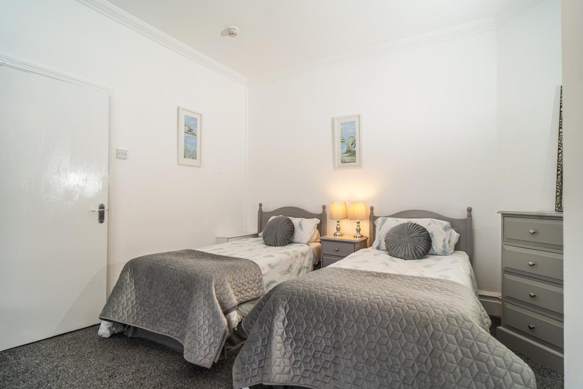 Beachmount Holiday Apartments 콜윈베이 외부 사진