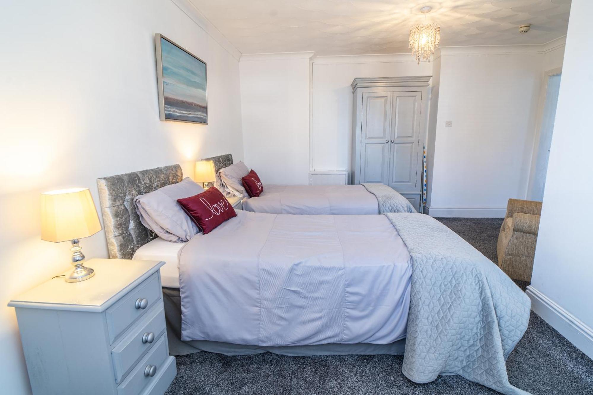 Beachmount Holiday Apartments 콜윈베이 외부 사진